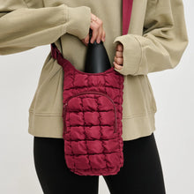 Load image into Gallery viewer, Quilted Puffer Crossbody+Water Bottle