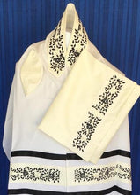Load image into Gallery viewer, Rose Tallit Set